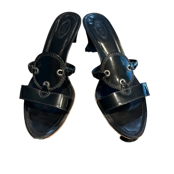 Tod’s Black Patent Leather Slide Sandals 9 - Picture 8 of 8